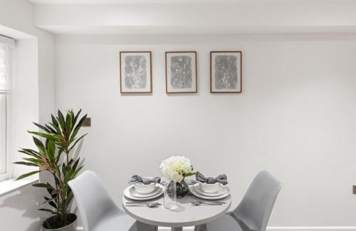 Grove Green Apartment | Luxury Studio Stratford London