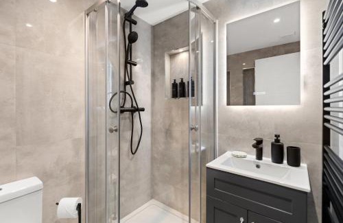 Grove Green Apartment | Luxury Studio Stratford London