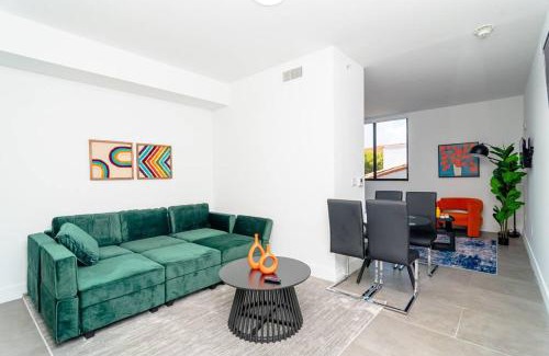 East Little Havana Apartment | Luxury Studio Suite with King Bed Near Brickell & Marlins Park