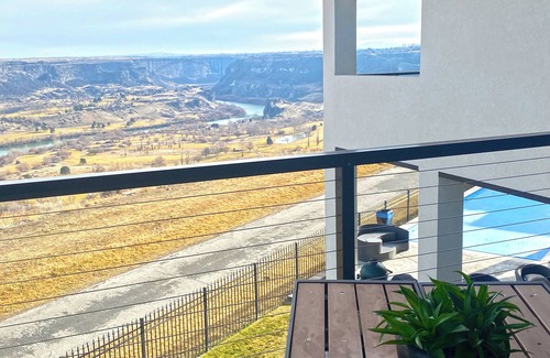 Twin Falls Apartment | Luxury studio with Access to Canyon Rim Trail in fabulous Twin Falls