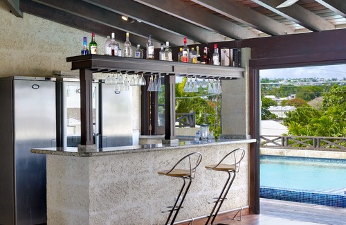 Brighton Villa | Luxury Stunning 5 Bedroom Beach-House on the Best Beach in Barbados