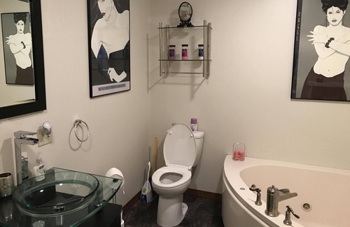 Oakland Apartment | Luxury suite in Oakland