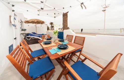 Playa Honda Apartment | Luxury Suite Sea Front III