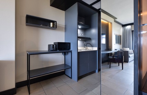 Port Zimbali Apartment | Luxury Suite within The Capital , Private Beach
