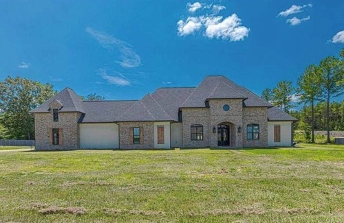 Brandon House | Luxury suites