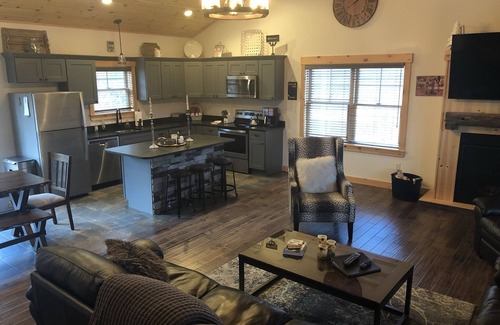Sunday River Area House | Luxury Sunday River Ski House - 4BR Mountain Retreat - 10 Min to Slopes