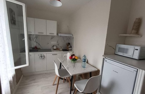 Provins Apartment | Luxury T2/Luxury apartment 2 steps from the medieval town of Provins