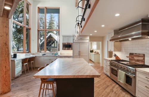 Carnelian Bay Cabin | Luxury Tahoe Family Lodge