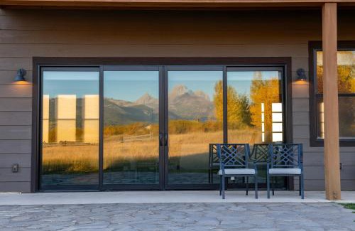 Hastings Farm House | Luxury Teton Retreat- Hot Tub, Comfort, Views