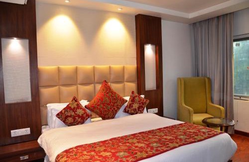 Nishat-Shalimar Resort | Luxury The Royal Savoy