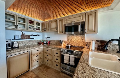 San Jose del Cabo Condo | Luxury Three Bedroom Top Floor Oceanfront