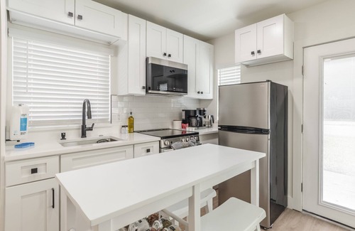 College Park Apartment | Luxury Tiny Home -2 MI to DT Orlando & Winter Park