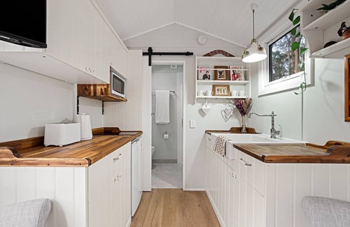 Rosa Glen House | Luxury Tiny Home Forest Escape