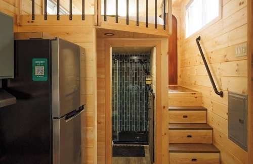 North Woodstock Cabin | Luxury Tiny Home Getaway-LILAC Home