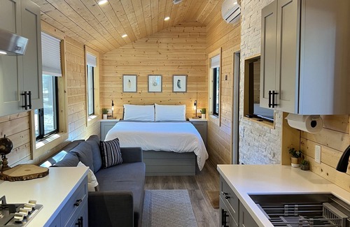 Parks Cottage | Luxury Tiny House in the Trees