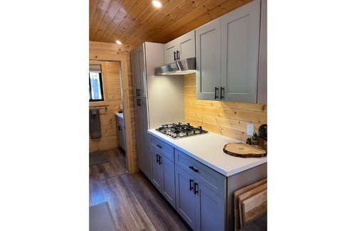 Parks Cottage | Luxury Tiny House in the Trees