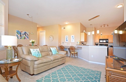 Loughman Condo | Luxury Top Floor Condo updated November 2024, 3 Bedroom, Disney 10 Mins