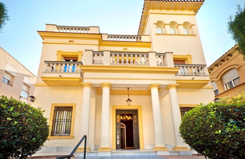 La Font d'en Fargues Villa | Luxury Touristic Villa in Barcelona City