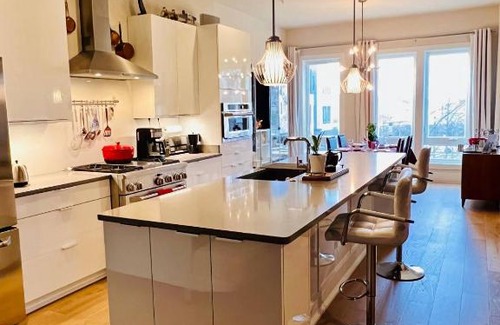 Jefferson Manor House | Luxury Townhome Alexandria Nsf, Uspto, Metro
