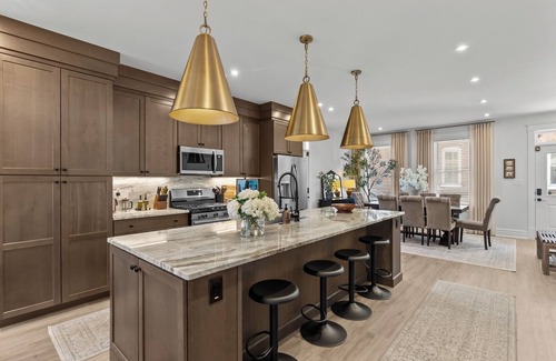 Benton Park House | Luxury Townhome with classic design and Smart Gym