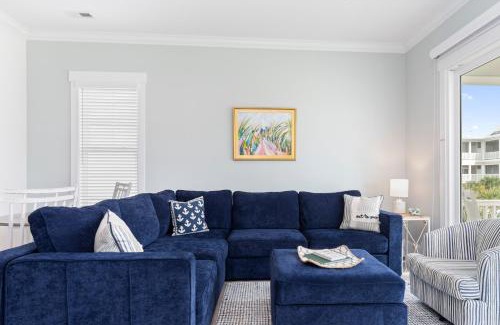 Emerald Isle House | Luxury Townhome With Elevator In Emerald Isle, Nc