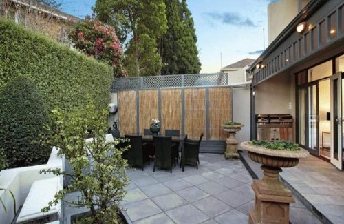 Kew House | Luxury Townhouse - 5min walk to restaurants, cafes and shops