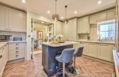Tavistock House | Luxury Townhouse for two close to Restaurants and Bars and minutes from Dartmoor