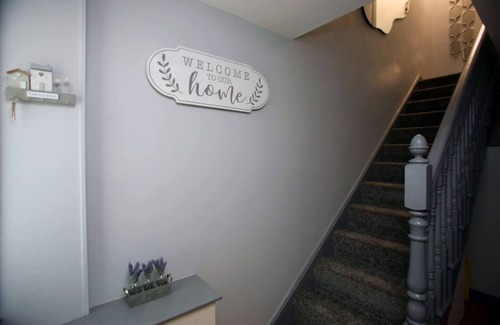 Londonderry House | Luxury Townhouse: L/Derry City BT48 7JX