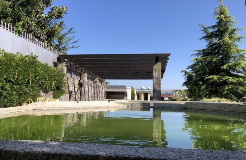 Ronfe Apartment | Luxury townhouse with jacuzzi in Guimarães!