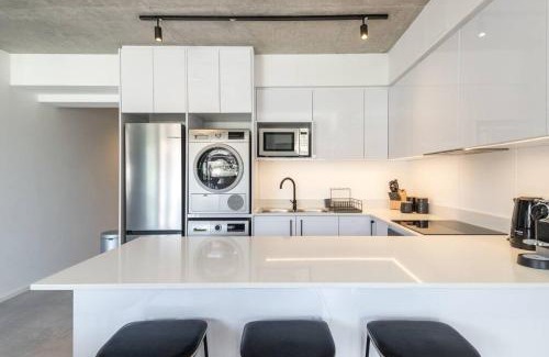 Wynberg Apartment | Luxury & Tranquility at Alphen Glen Constantia