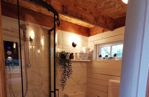 Pencader House | Luxury Treehouse Escape Carmarthenshire Countryside near Cardigan Coast