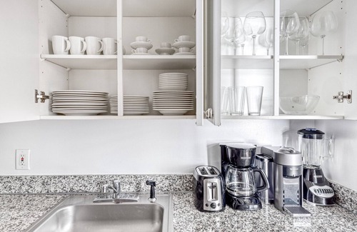 Tribeca Apartment | Luxury Tribeca 1BR w/Gym, Doorman + Roof deck by Blueground