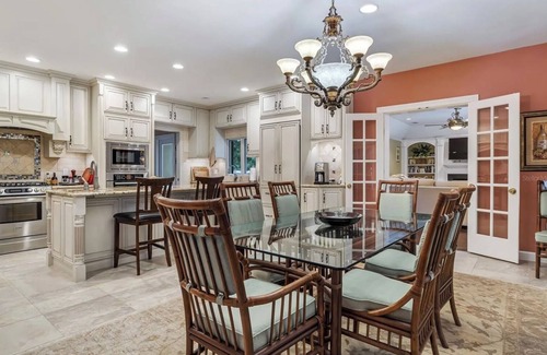 Lake Wales House | Luxury Tropical Florida Getaway - Close to Disney/Universal/Legoland