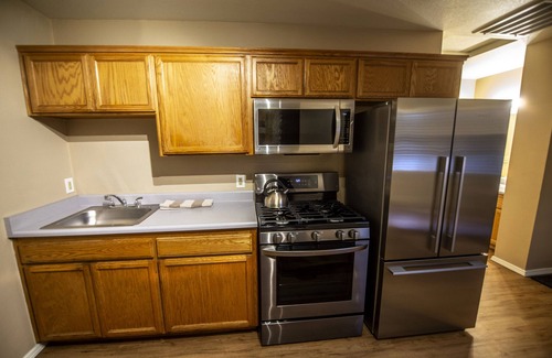 Atascadero Cottage | Luxury Turn-Key Cottage Rental, California Central Coast, Nearby Gym & Pool