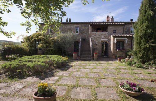 Chianciano Terme Villa | Luxury Tuscan Villa in Val d'Orcia, close to Montepulciano, Pienza, and Pools!