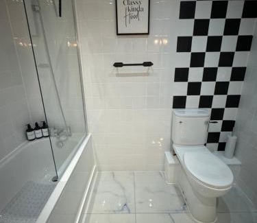Gascoigne Apartment | Luxury Two Bedroom Apartment