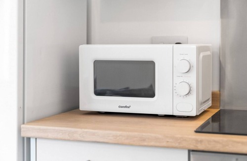 Cradley Heath Apartment | Luxury Two Bedroom Apartment - Parking - Smart TV