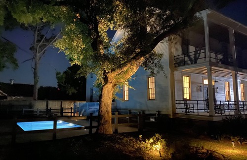 Tybee Island Condo | Luxury Tybee Condo with 2 King suites and Pool
