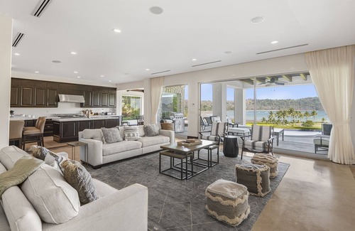 Herradura House | Luxury, Ultimate Convenience: Your Ocean View Dream Villa in Los Sueños