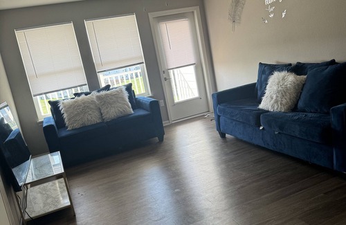 Whitestown Apartment | Luxury, Upscale 2 Bedroom Apartment