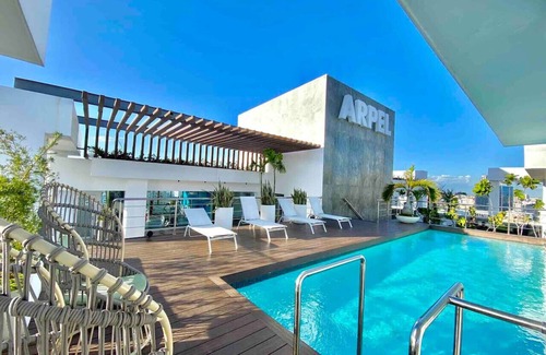 Downtown Santo Domingo Condo | Luxury Upscale, City Center Condo, Full AC, Fast Wi-Fi, Pool, King Bed, Near All