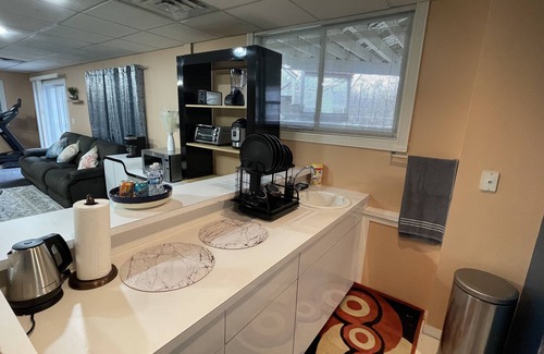 West Bloomfield House | Luxury Guest place: very close to lake and downtown