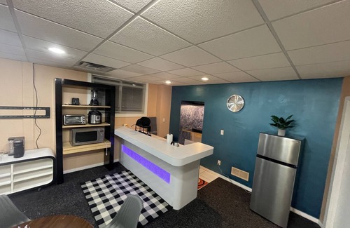 West Bloomfield House | Luxury Guest place: very close to lake and downtown