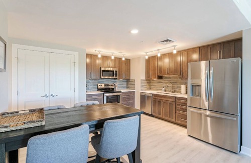 Canandaigua Condo | Luxury Vacation in Canandaigua. #418