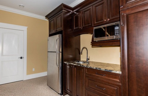 Prince Edward House | Luxury Vacation Rental Home in Prince Edward County Ontario