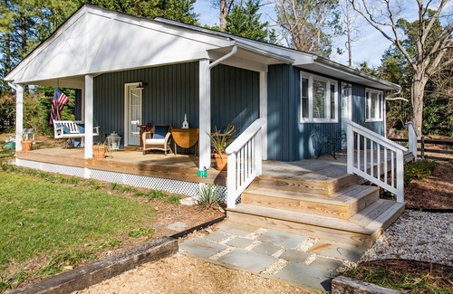 Irvington Cottage | Luxury vacation retreat-open for Summer bookings in the village of Irvington!