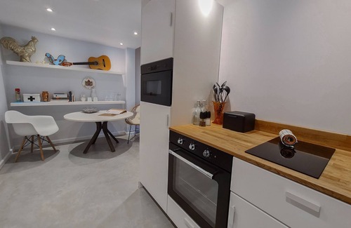 Lioessens Apartment | Luxury vacation studio near the Wadden Sea with private sauna.