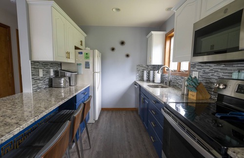 Albrightsville House | Luxury Vacation home in the Poconos close to the lake and community pool.