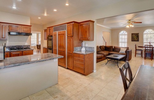 Sunrise Manor Villa | Luxury Vacation Villa w/ Mountain Views - 204218