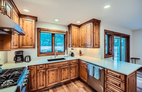 Eagle-Vail House | Luxury Vail Beaver Creek Home 4bd Private Hot Tub. Golf. Ski. View. AC